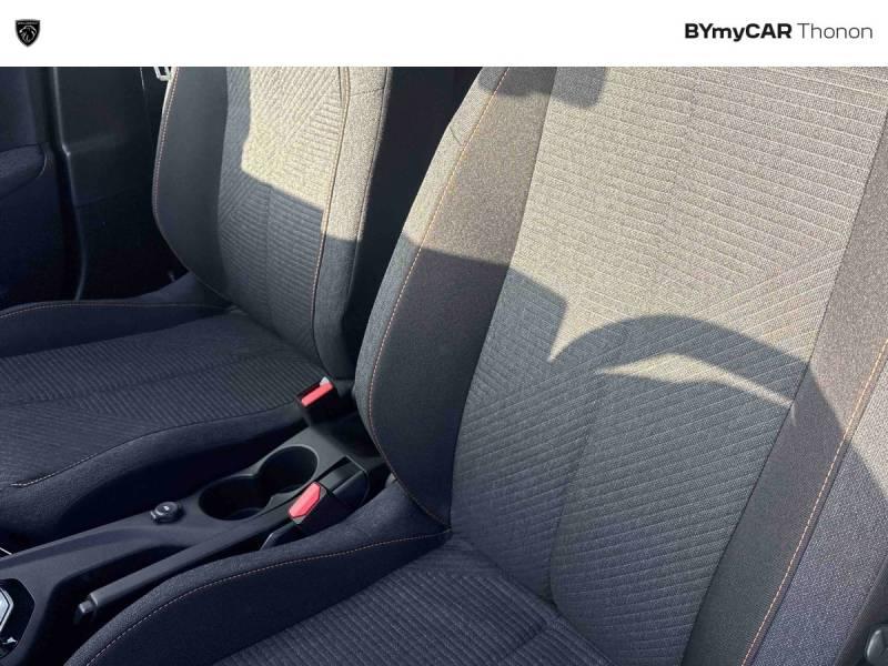 Peugeot 2008 Hybrid 145 e-Dcs6 Style