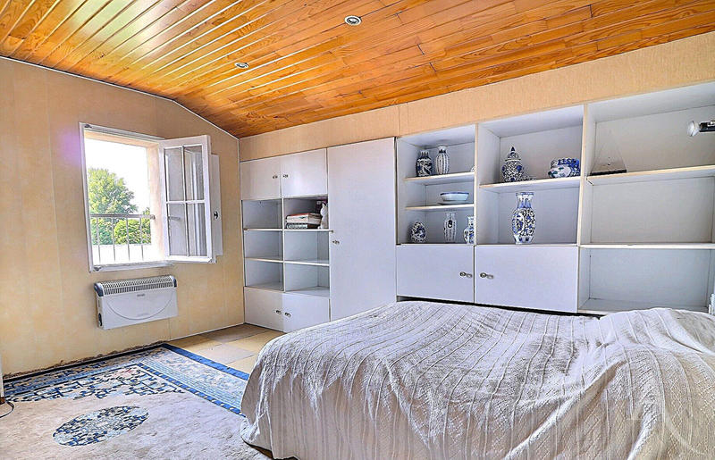 Demeure - 250 m² - 8 pièces