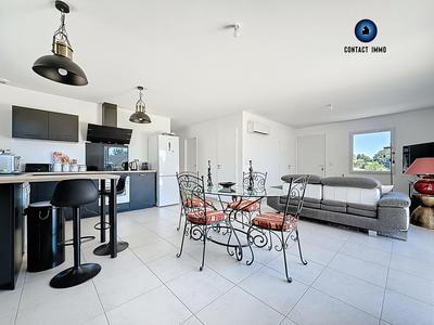 Maison - 80 m² - 4 pièces