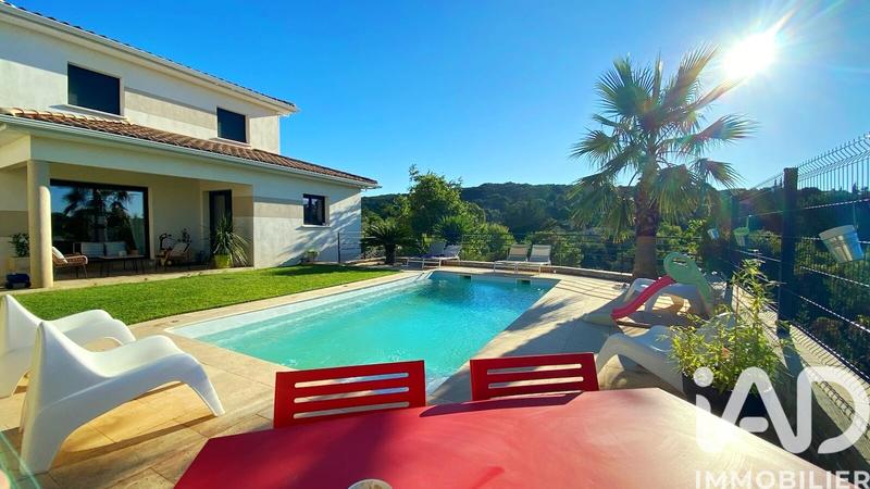 Maison - 130 m² - 5 pièces