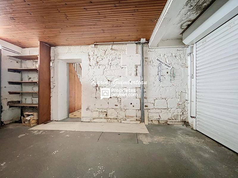 Maison - 200 m² - 9 pièces