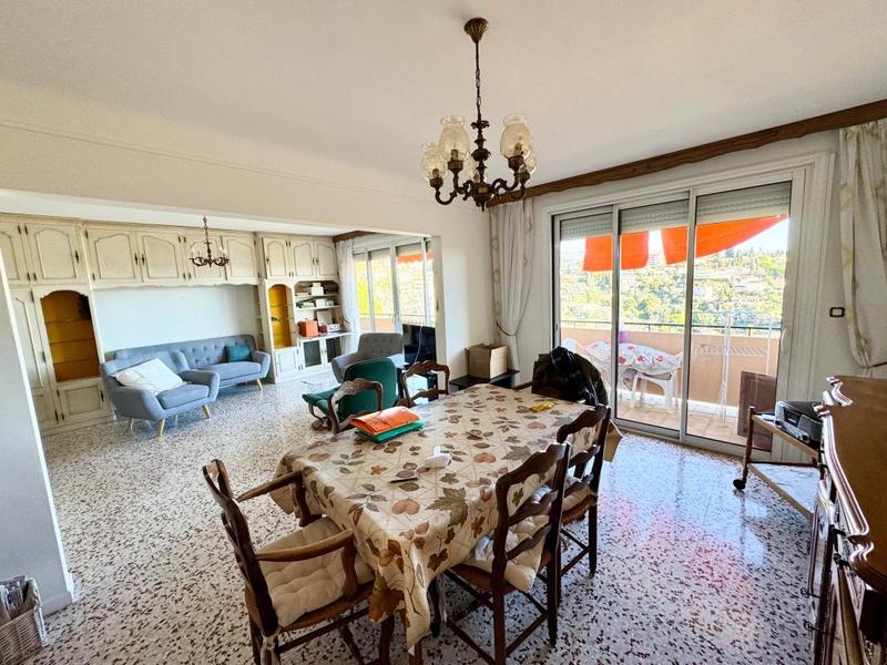 Appartement - 85 m² - 4 pièces