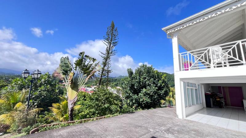 Villa - 200 m² - 6 pièces