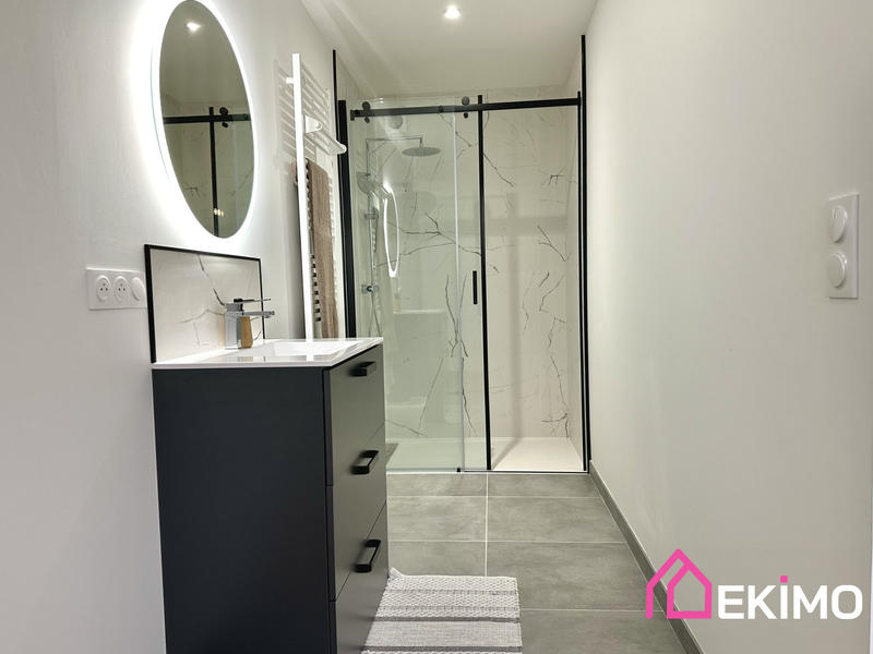 Maison - 180 m² - 6 pièces