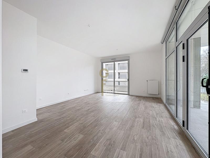 Appartement - 92 m² - 4 pièces