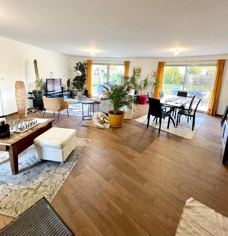 Maison - 145 m² - 6 pièces