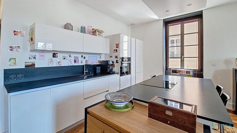 Appartement - 75 m² - 3 pièces