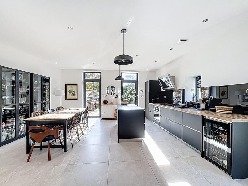 Maison ancienne - 145 m² - 7 pièces