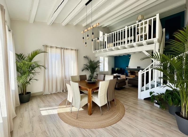 Maison - 307 m² - 8 pièces