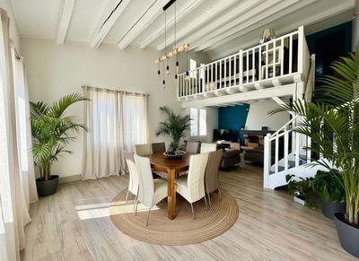 Maison - 307 m² - 8 pièces