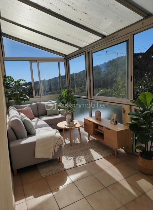 Maison - 77 m² - 3 pièces