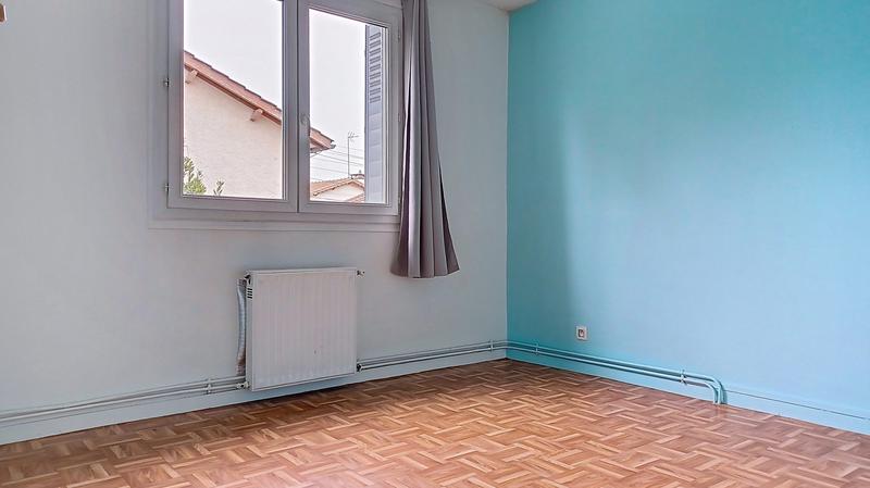 Maison - 83 m² - 5 pièces