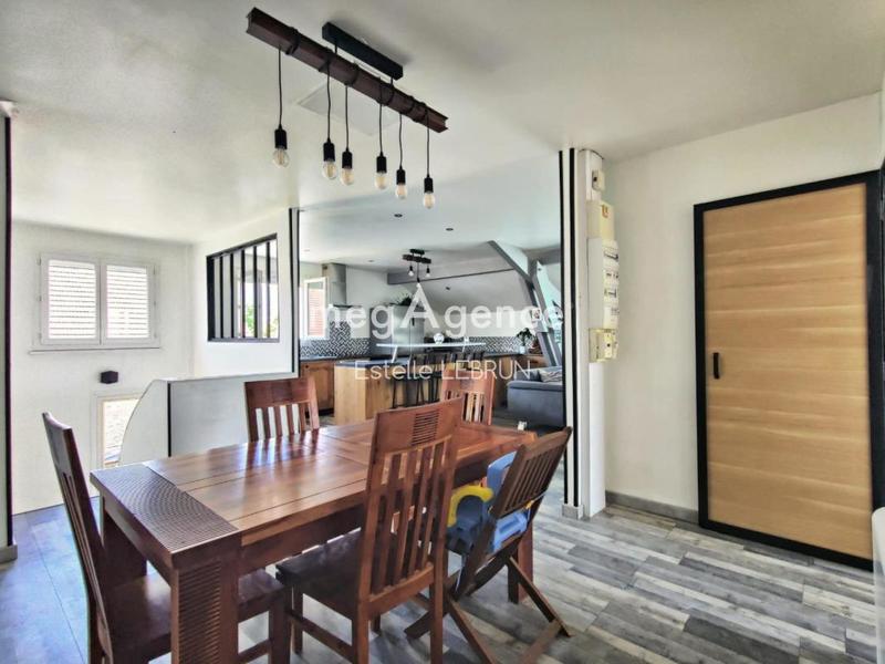 Appartement - 95 m² - 3 pièces