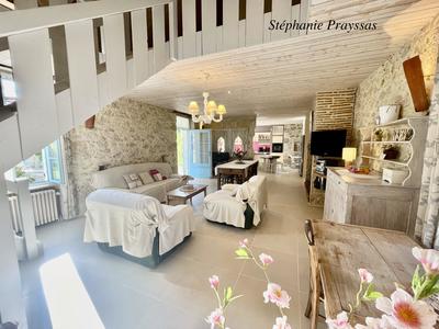 Maison - 300 m² - 8 pièces