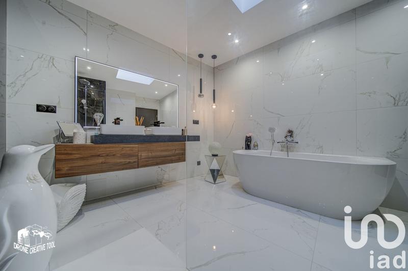 Maison de maîtres - 150 m² - 6 pièces