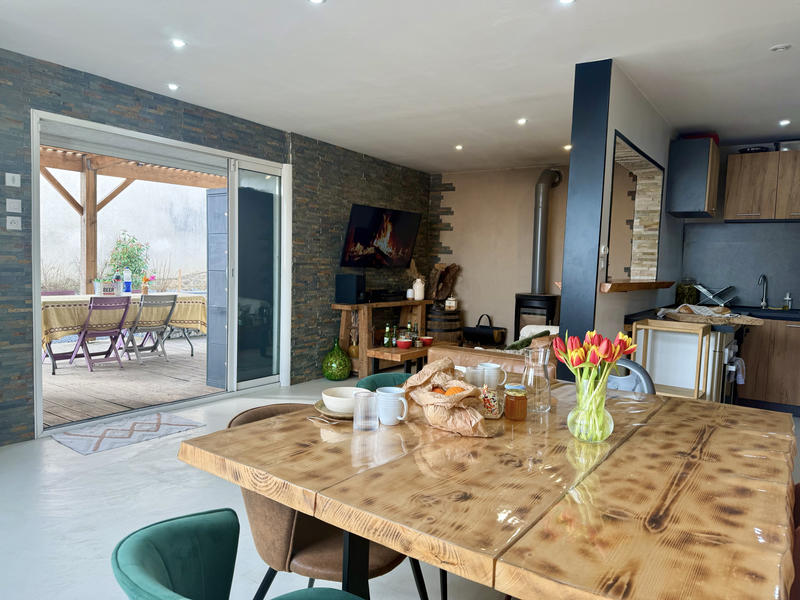 Maison - 93 m² - 4 pièces