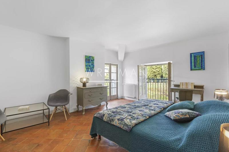 Bastide - 433 m² - 14 pièces