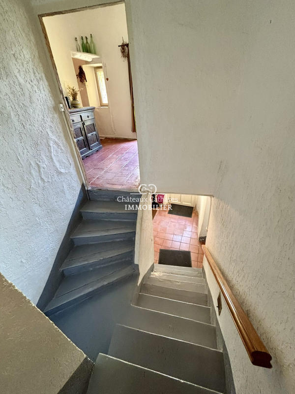 Maison - 239 m² - 11 pièces
