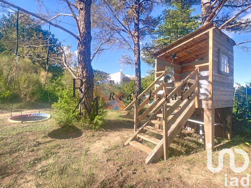 Maison - 330 m² - 12 pièces