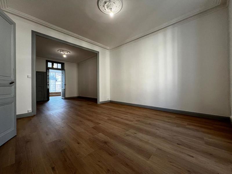 Maison - 135 m² - 9 pièces