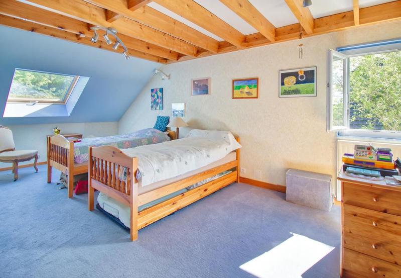 Maison - 178 m² - 8 pièces