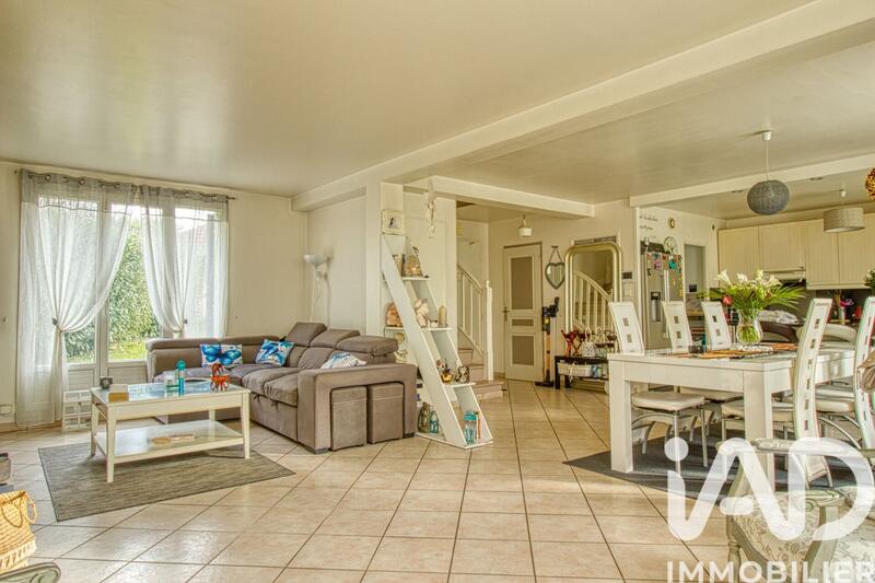 Maison - 158 m² - 8 pièces