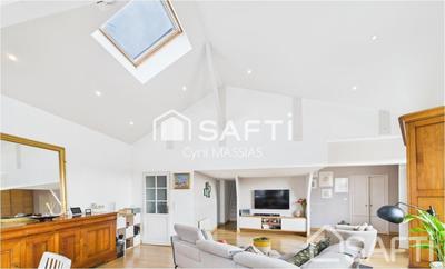 Appartement - 93 m² - 4 pièces