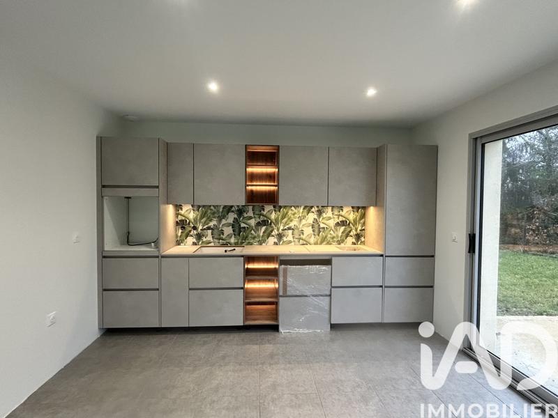 Maison - 99 m² - 4 pièces