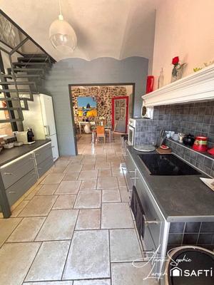 Maison - 182 m² - 6 pièces