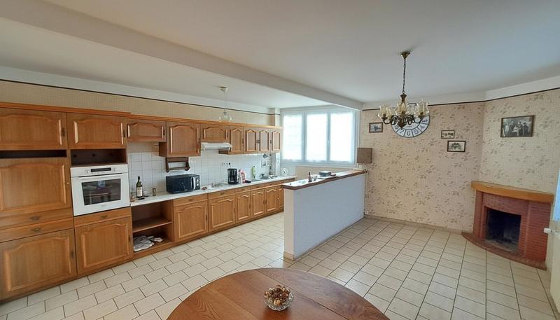 Maison - 111 m² - 5 pièces