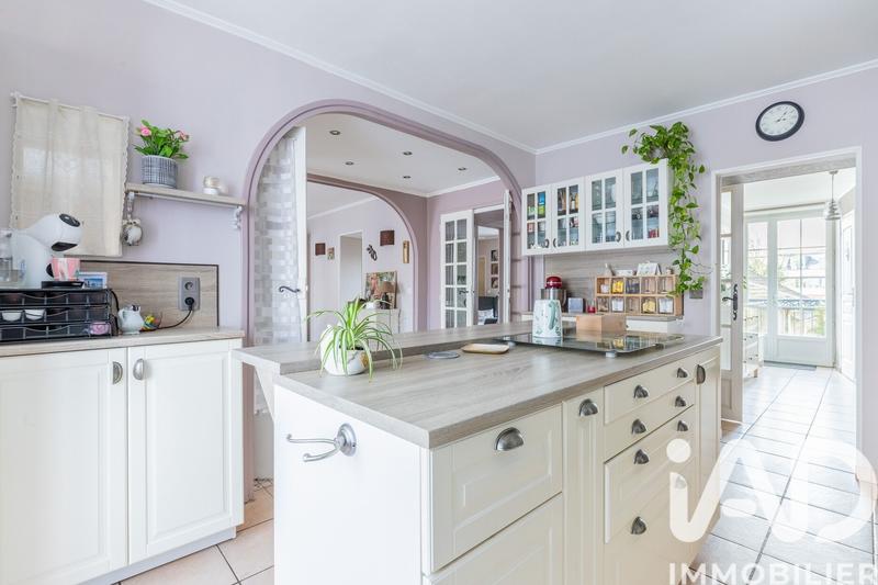 Maison - 157 m² - 8 pièces