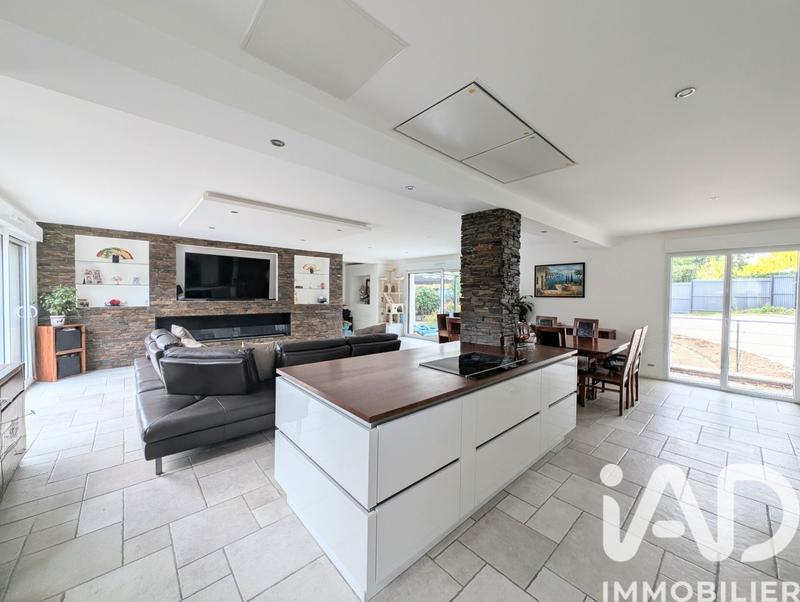 Maison - 157 m² - 6 pièces