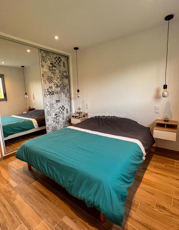 Maison - 136 m² - 4 pièces