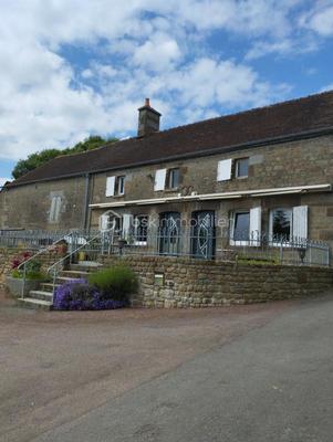 Corps de ferme - 160 m² - 7 pièces