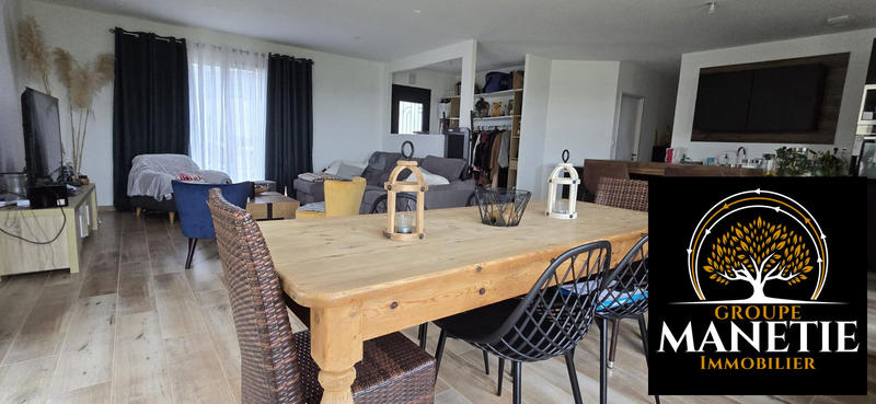 Maison - 93 m² - 4 pièces