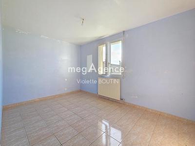 Maison traditionnelle - 99 m² - 4 pièces