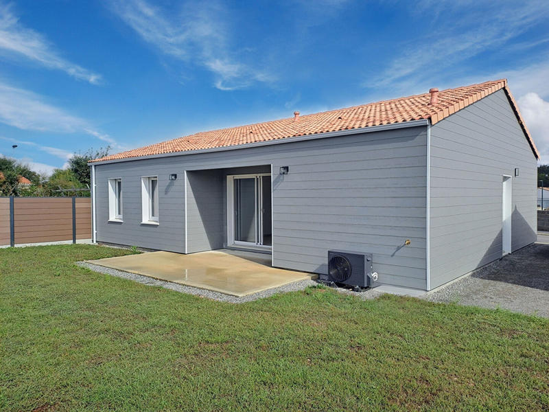 Maison - 94 m² - 4 pièces