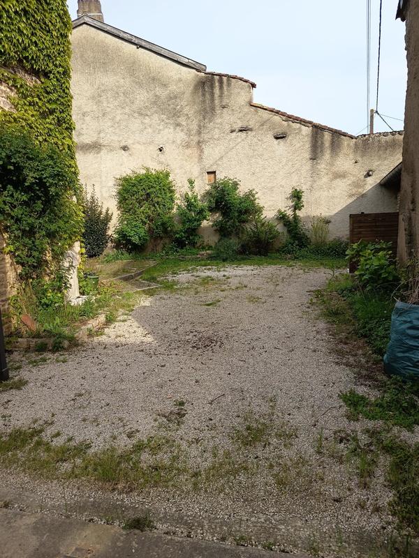 Maison - 143 m² - 8 pièces