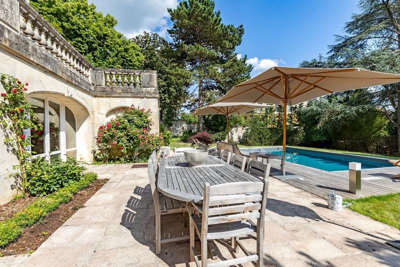 Maison bourgeoise - 396 m² - 12 pièces