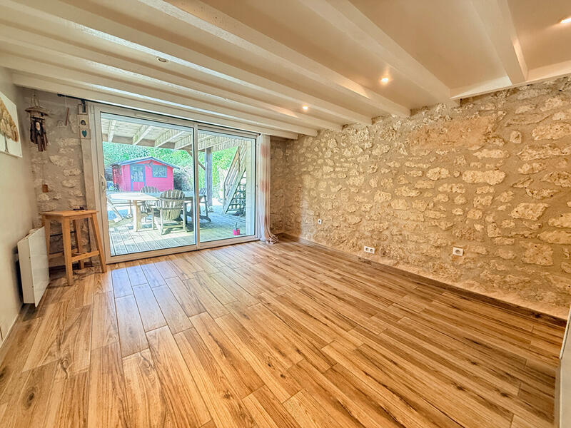 Maison - 147 m² - 7 pièces