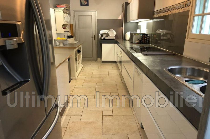 Villa - 267 m² - 7 pièces