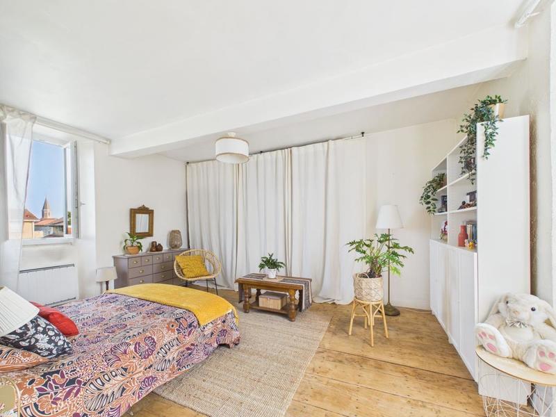 Maison - 208 m² - 7 pièces