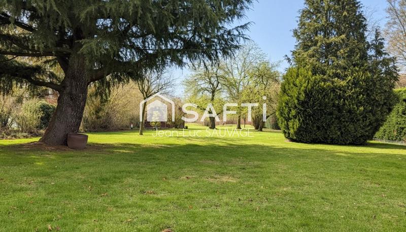 Maison - 270 m² - 10 pièces