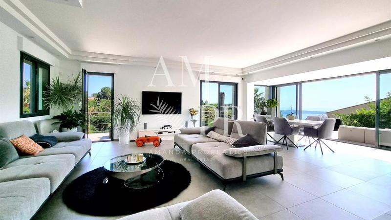 Villa - 185 m² - 7 pièces