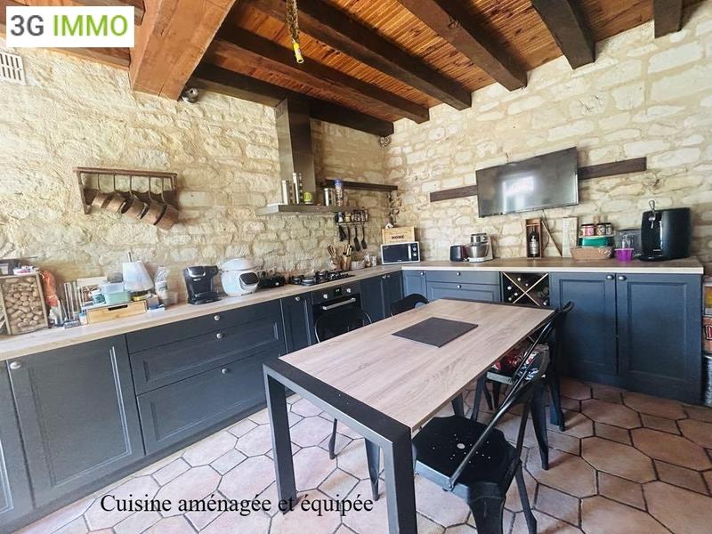 Villa - 158 m² - 6 pièces