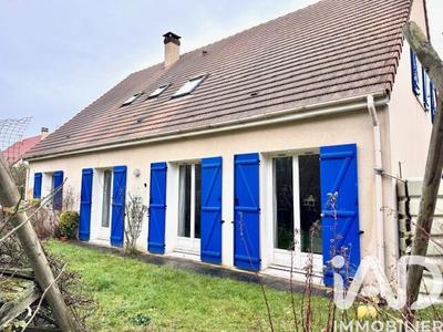 Maison - 233 m² - 11 pièces