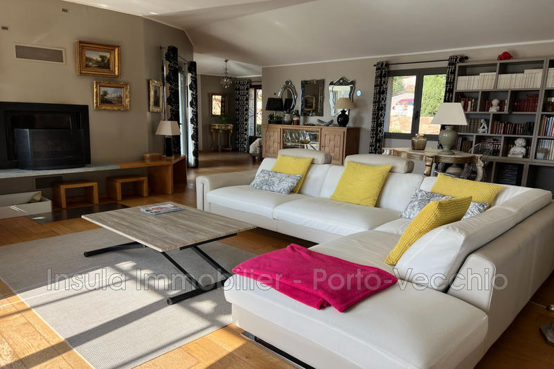 Maison - 169 m² - 6 pièces