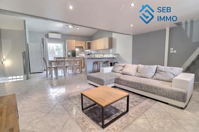 Maison - 85 m² - 4 pièces