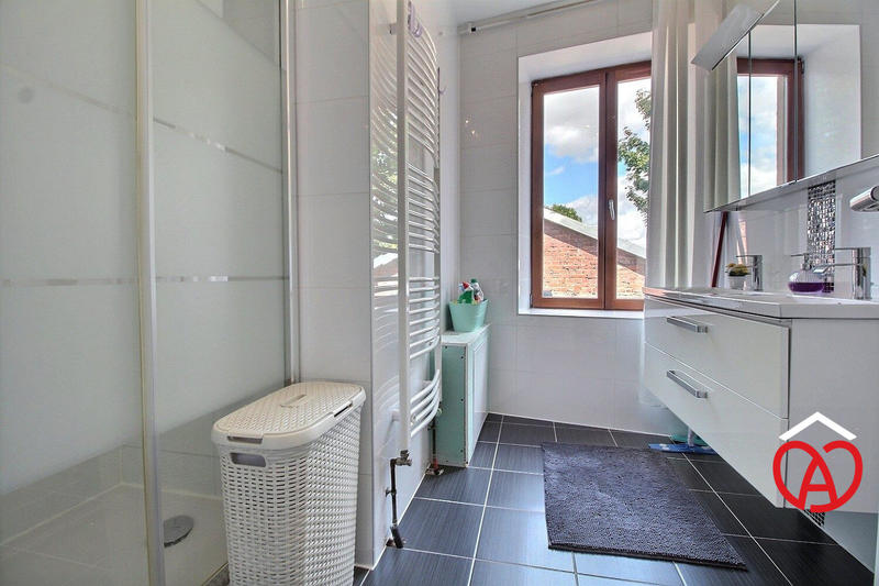 Maison - 143 m² - 7 pièces