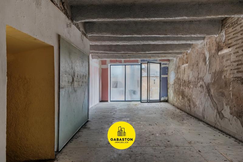 Immeuble - 271 m² - 9 pièces